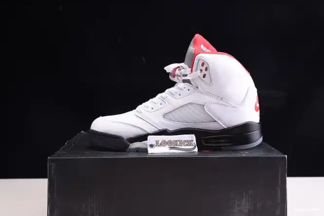 HYPE Retro Fire 5 Red (2020) Tongue Silver Air DA1911-102 Jordan 0412